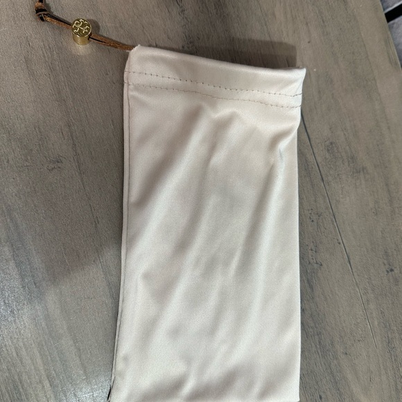 Tory Burch glasses hard and soft case - Picture 2 of 5